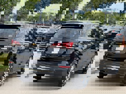 Used 2024 Chevrolet Equinox LT image 4
