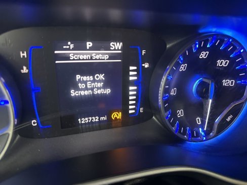 Used 2020 Chrysler Pacifica Touring-L image 36