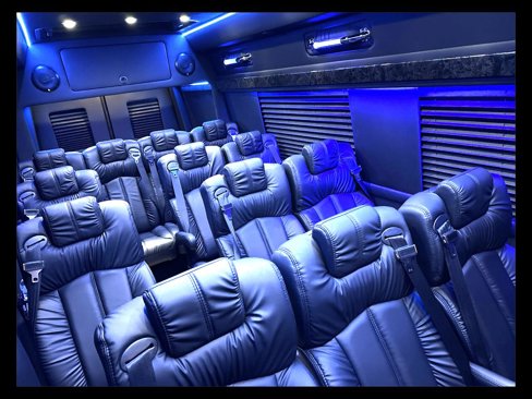 Used 2023 Mercedes-Benz Sprinter 3500 image 35