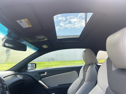 Used 2014 Hyundai Genesis 2.0T image 3