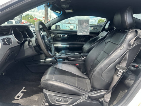 Used 2015 Ford Mustang GT Premium image 10