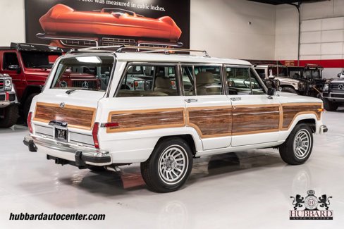 Used 1991 Jeep Grand Wagoneer image 8