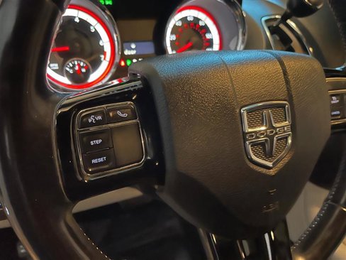 Used 2019 Dodge Grand Caravan SXT image 19