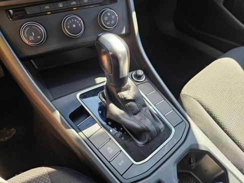 Used 2019 Volkswagen Jetta S w/ Driver Assistance Package image 36