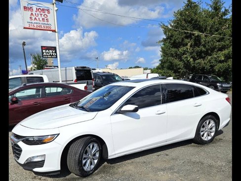 Used 2019 Chevrolet Malibu LT image 1