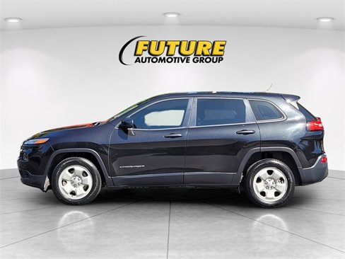 Used 2016 Jeep Cherokee Sport image 7