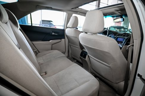 Used 2013 Toyota Camry image 20