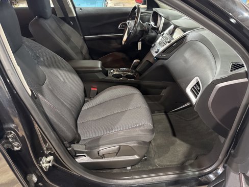 Used 2015 Chevrolet Equinox LT w/ Driver Convenience Package image 4