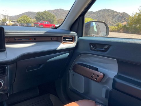 Used 2022 Ford Maverick Lariat w/ Lariat Luxury Package image 56
