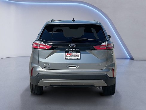 Certified 2022 Ford Edge SEL w/ Convenience Package image 3