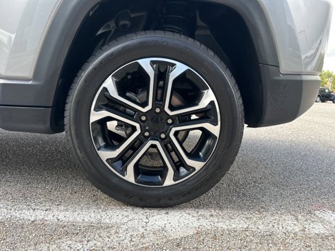 Used 2022 Jeep Compass Limited image 48