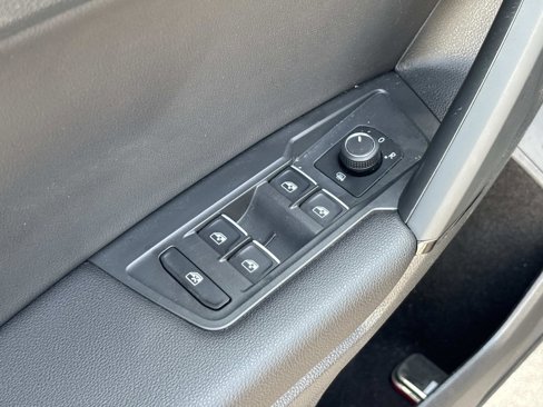 Used 2019 Volkswagen Tiguan SEL Premium R-Line w/ 3rd Row Seat Package image 14