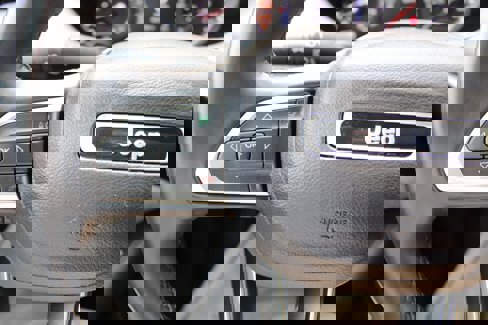 Used 2022 Jeep Compass Latitude image 14