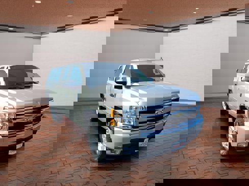 Used 2008 Chevrolet Silverado 1500 LT w/ Texas Edition image 2