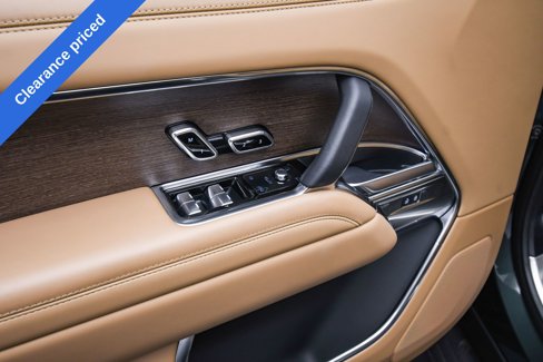 Used 2024 Land Rover Range Rover SE image 45