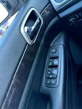 Used 2012 Jeep Grand Cherokee Laredo w/ Laredo E Group image 21