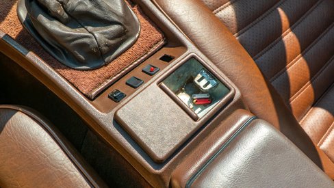 Used 1988 Porsche 924 S image 75