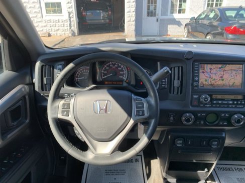Used 2014 Honda Ridgeline SE image 16