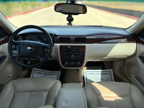 Used 2011 Chevrolet Impala LT image 13