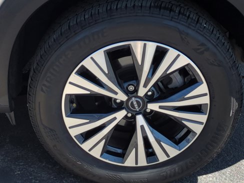 Used 2022 Nissan Rogue SV image 26