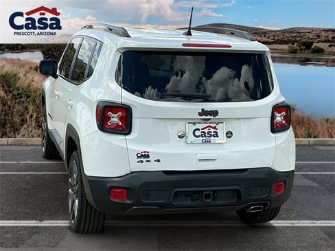 Used 2021 Jeep Renegade Latitude image 4