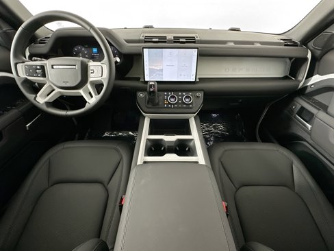Used 2025 Land Rover Defender 110 S image 21