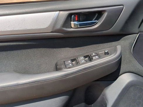 Used 2018 Subaru Outback 2.5i Premium image 29