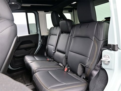 Used 2024 Jeep Wrangler Sahara w/ Technology Group image 14