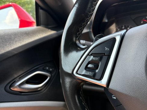 Used 2021 Chevrolet Camaro LT image 13