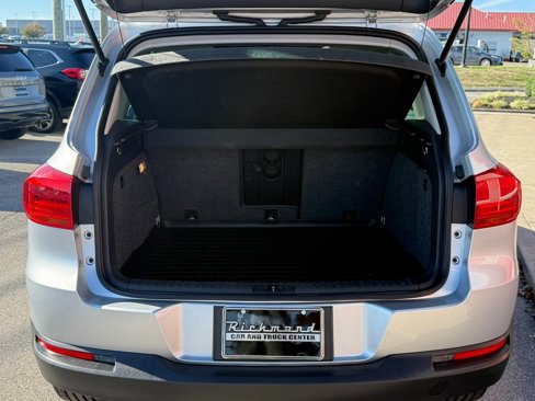 Used 2017 Volkswagen Tiguan Wolfsburg Edition image 18