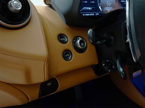 Used 2023 McLaren GT image 13