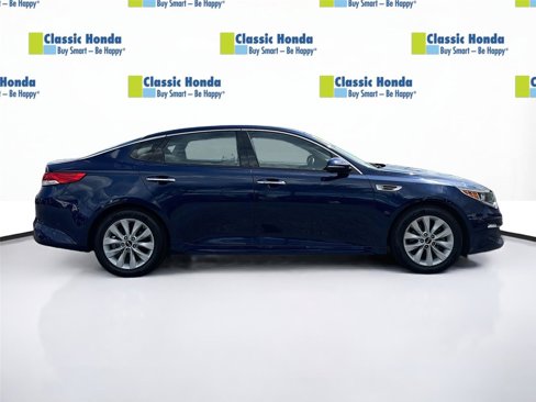 Used 2018 Kia Optima EX w/ Premium Package image 9