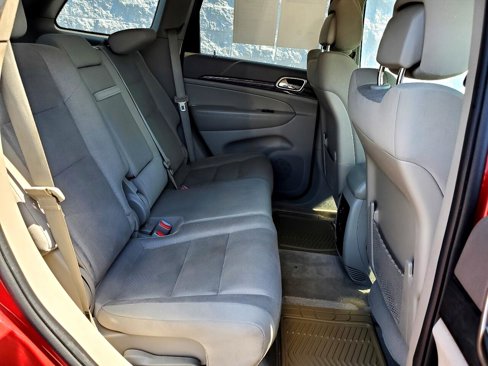 Used 2011 Jeep Grand Cherokee Laredo image 31