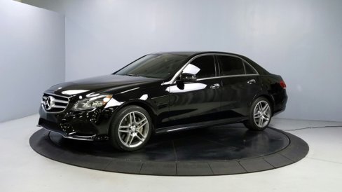 Used 2014 Mercedes-Benz E 550 4MATIC Sedan image 3
