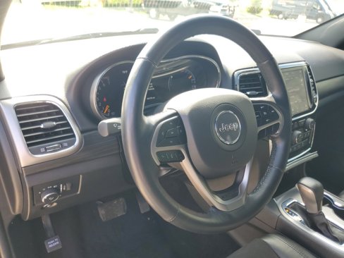 Used 2021 Jeep Grand Cherokee Laredo X image 10