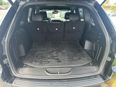 Used 2021 Jeep Grand Cherokee Laredo X image 9