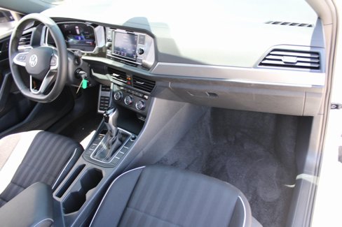 Certified 2024 Volkswagen Jetta Sport image 26