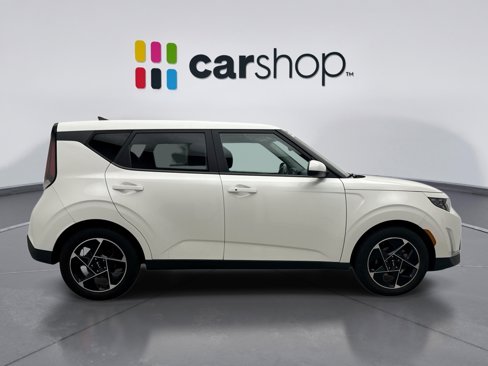 Used 2023 Kia Soul EX image 6