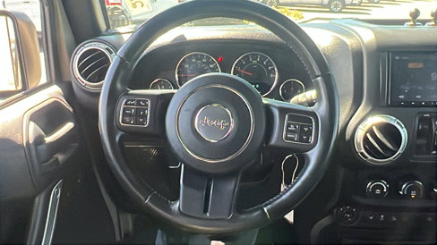 Used 2017 Jeep Wrangler Unlimited Rubicon w/ Cold Weather Group image 24