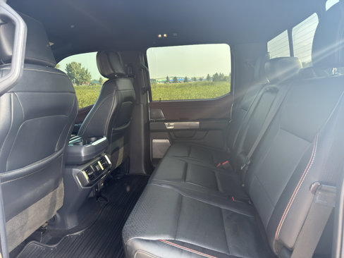 Used 2022 Ford F150 Lariat image 13
