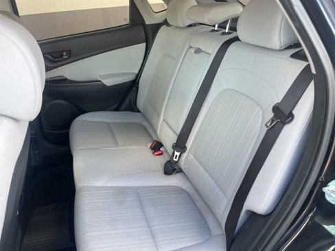 Used 2023 Hyundai Kona SEL image 16