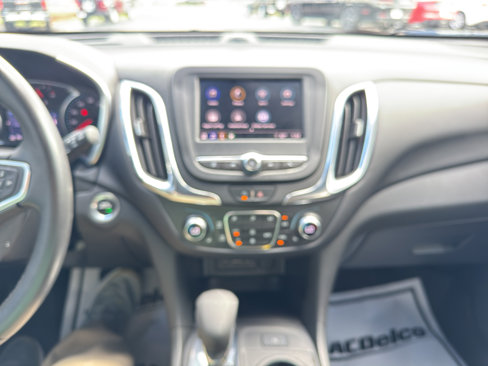 Used 2022 Chevrolet Equinox LT image 12