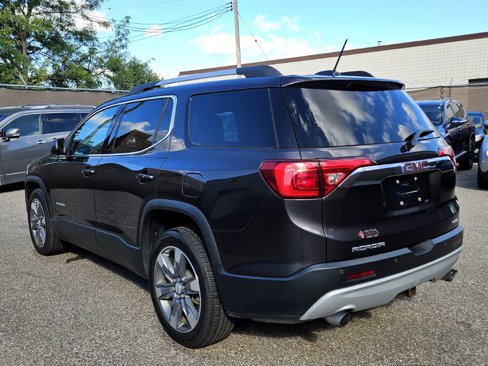 Used 2017 GMC Acadia SLT image 4