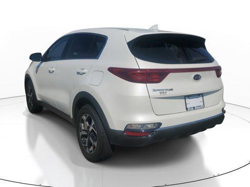 Used 2021 Kia Sportage LX image 4