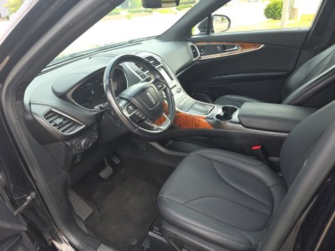 Used 2020 Lincoln Nautilus Reserve image 8