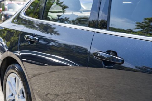 Used 2016 Chevrolet Malibu LT image 16