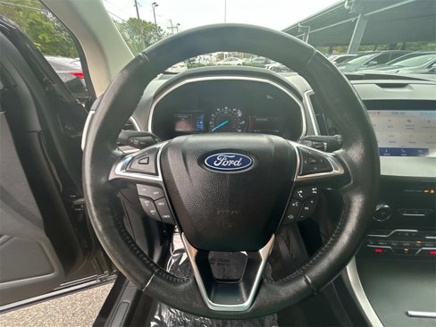 Used 2020 Ford Edge SEL w/ Cold Weather Package image 25