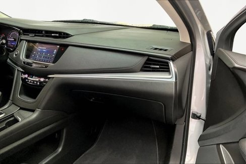Used 2017 Cadillac XT5 Luxury image 18