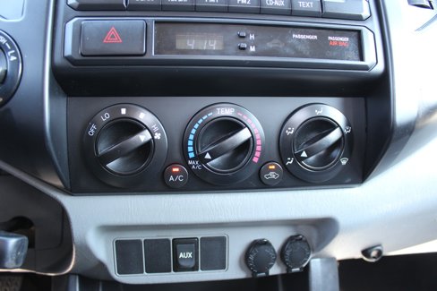 Used 2012 Toyota Tacoma 4x4 Regular Cab image 24