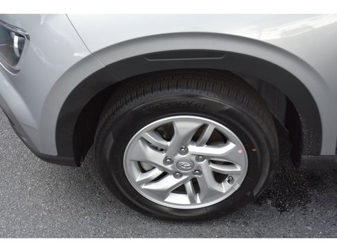 New 2025 Hyundai Venue SE image 9